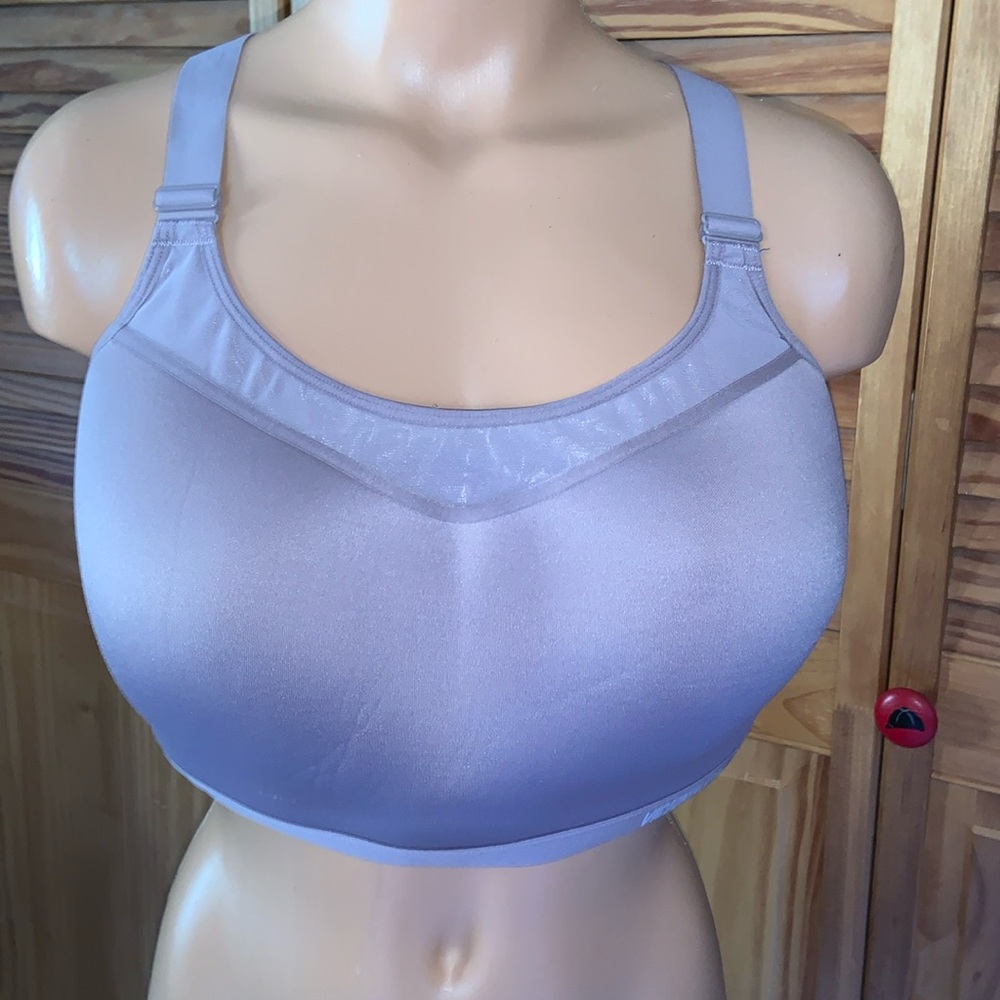 Victoria sport from Victoria’s Secret mauve racer bra 38DDD supportive no bounce